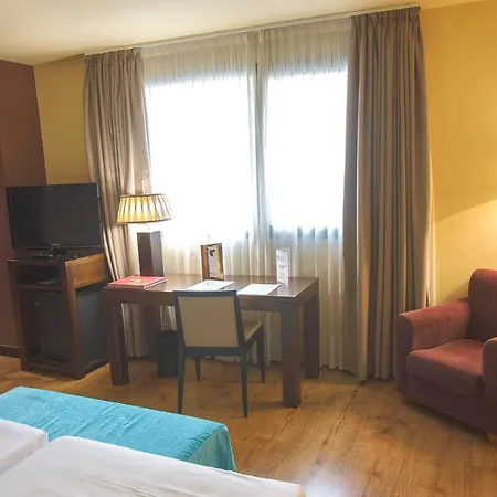 Gran Ciudad De Hotell Barbastro