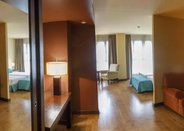 Gran Ciudad De ホテル 4*