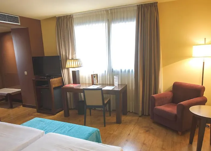 Gran Ciudad De Hotell Barbastro